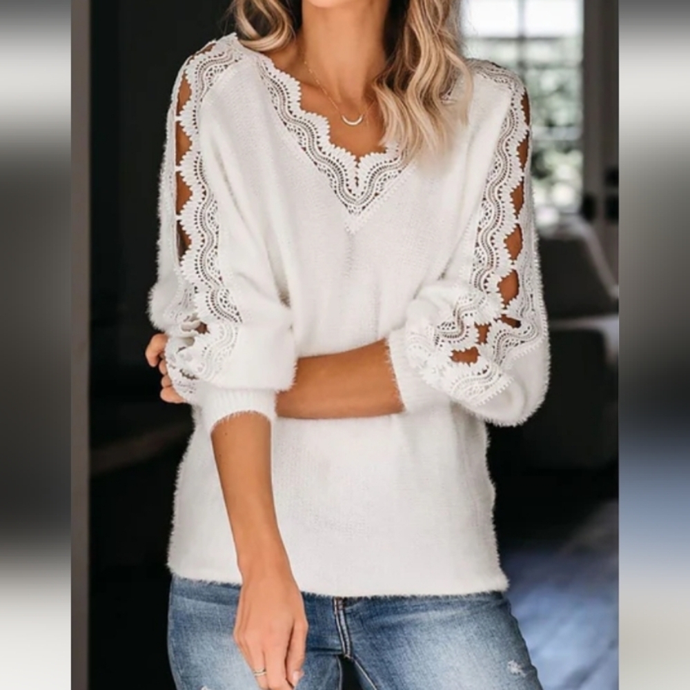 Boutique V Neck Ivory Fuzzy Sweater W/lace, Sz S, No Tags, 23" PTP, 24" L
